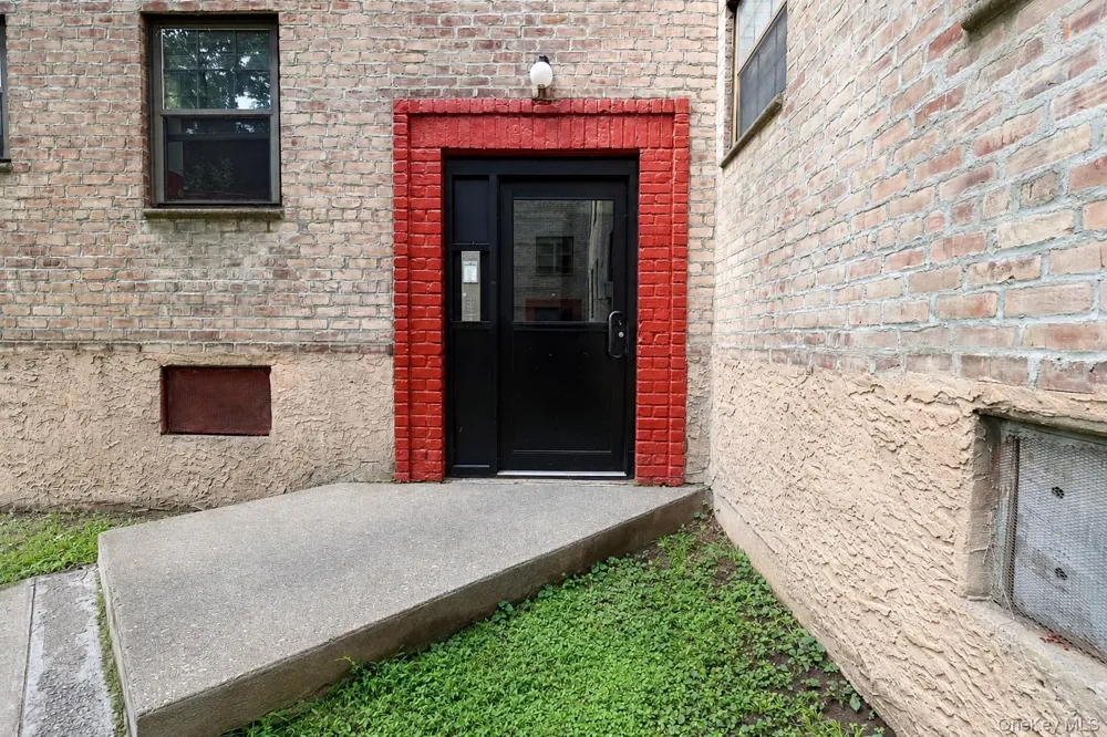144-15 78th Road #2D Kew Garden Hills, NY 11367