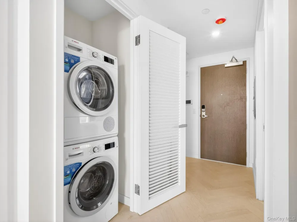 133-25 37TH AVENUE #6K Flushing, NY 11354