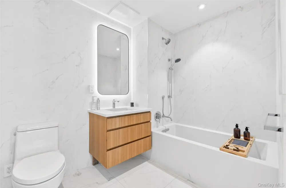 133-25 37TH AVENUE #6K Flushing, NY 11354