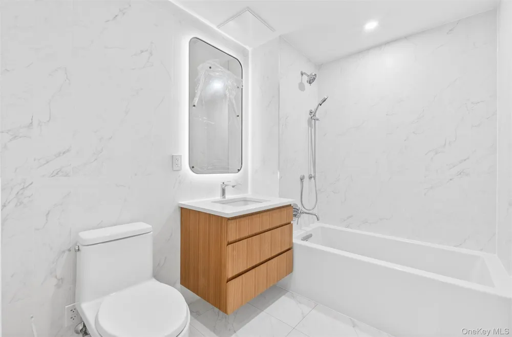 133-25 37TH AVENUE #6M Flushing, NY 11354