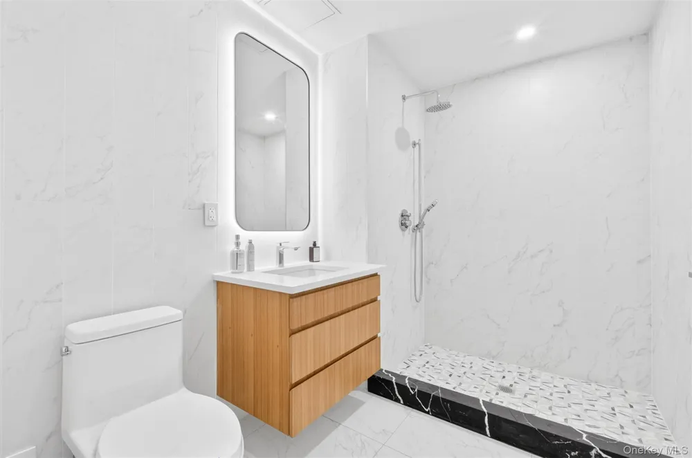 133-25 37TH AVENUE #6M Flushing, NY 11354