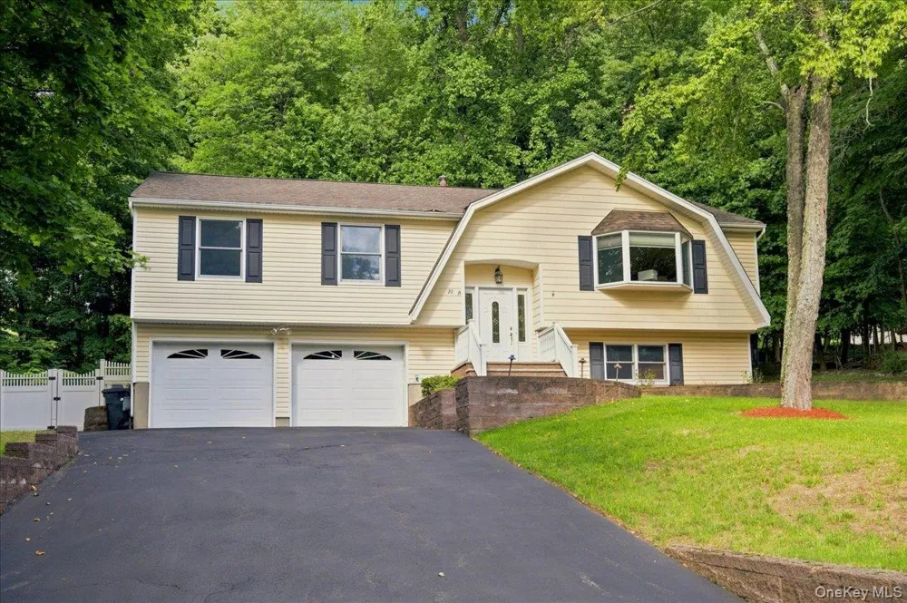 20 Lancaster Lane Monsey, NY 10952