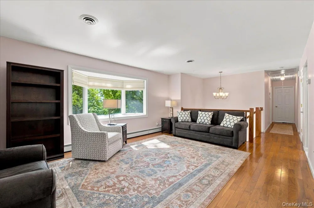20 Lancaster Lane Monsey, NY 10952
