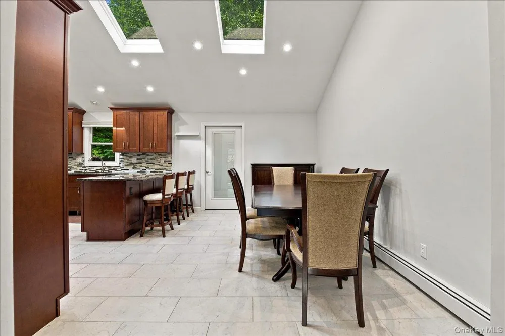 20 Lancaster Lane Monsey, NY 10952