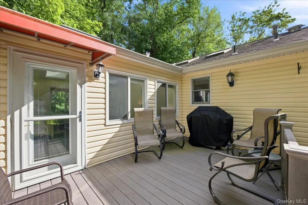 20 Lancaster Lane Monsey, NY 10952