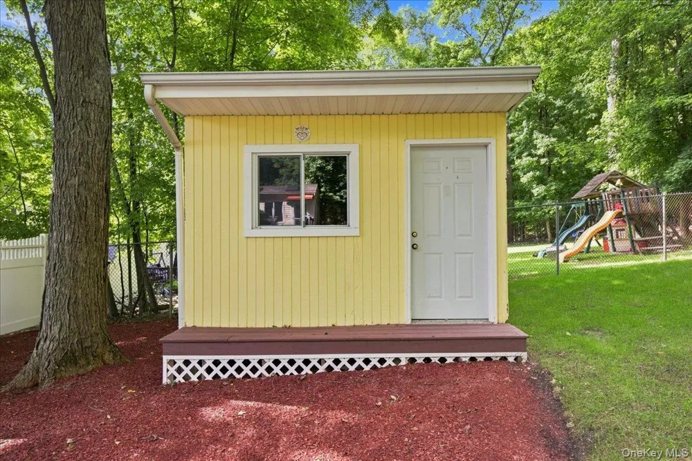 20 Lancaster Lane Monsey, NY 10952