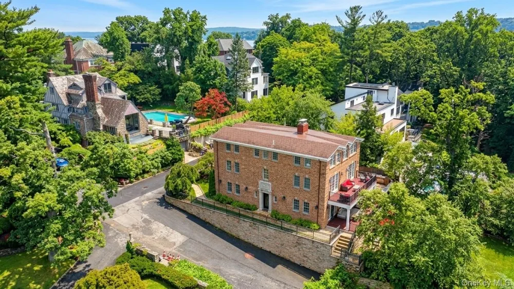 3061 Scenic Place Bronx, NY 10463