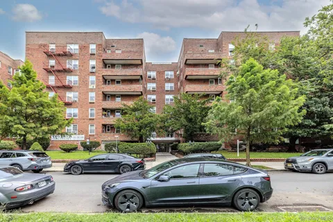 2727 Ocean Parkway #D18