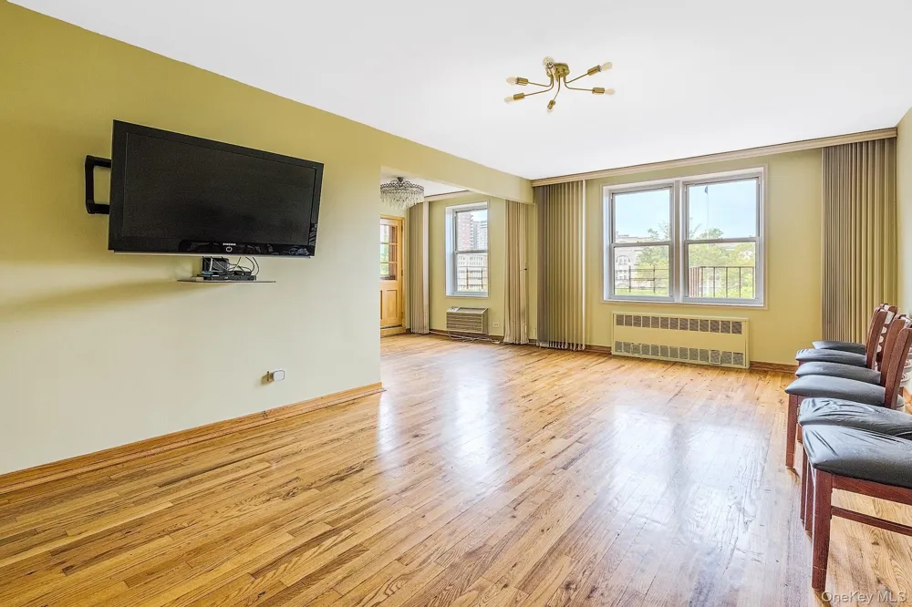 2727 Ocean Parkway #D18 Brooklyn, NY 11235