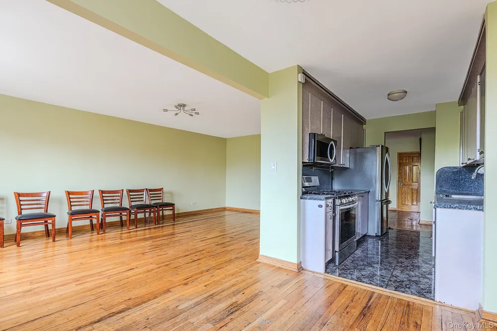 2727 Ocean Parkway #D18 Brooklyn, NY 11235