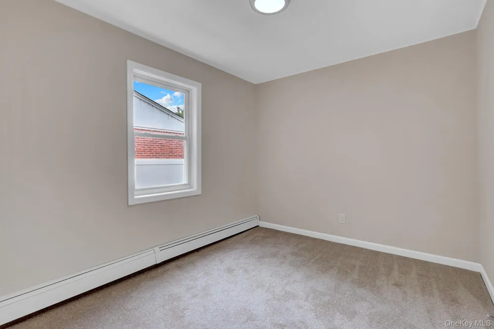 386 Tallwood Drive Shirley, NY 11967
