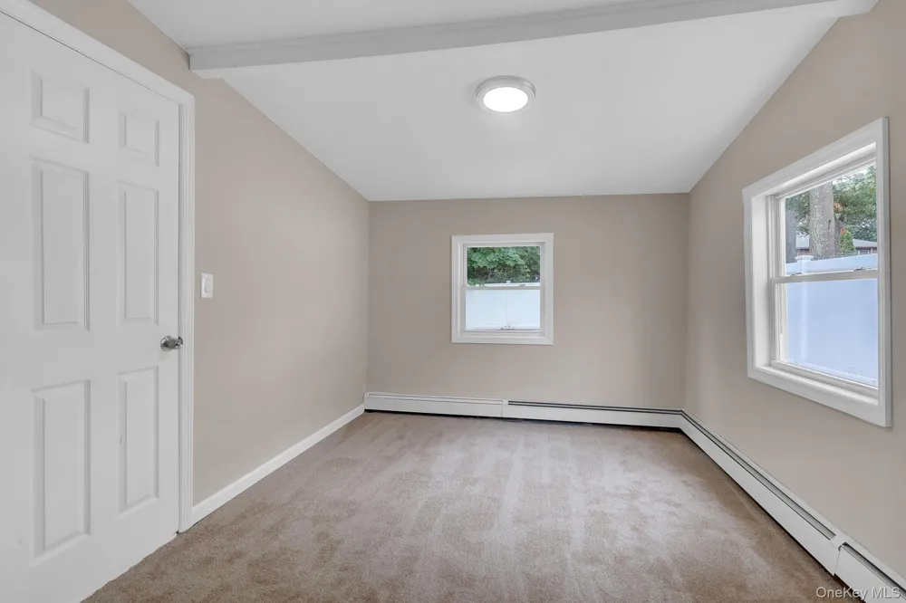 386 Tallwood Drive Shirley, NY 11967
