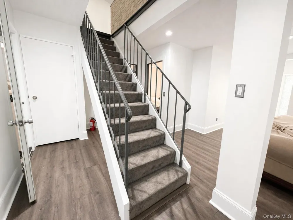 33 Buckingham Circle Rock Hill, NY 12775