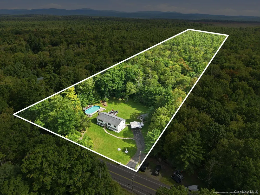 842 Ulster Heights Road Ellenville, NY 12428