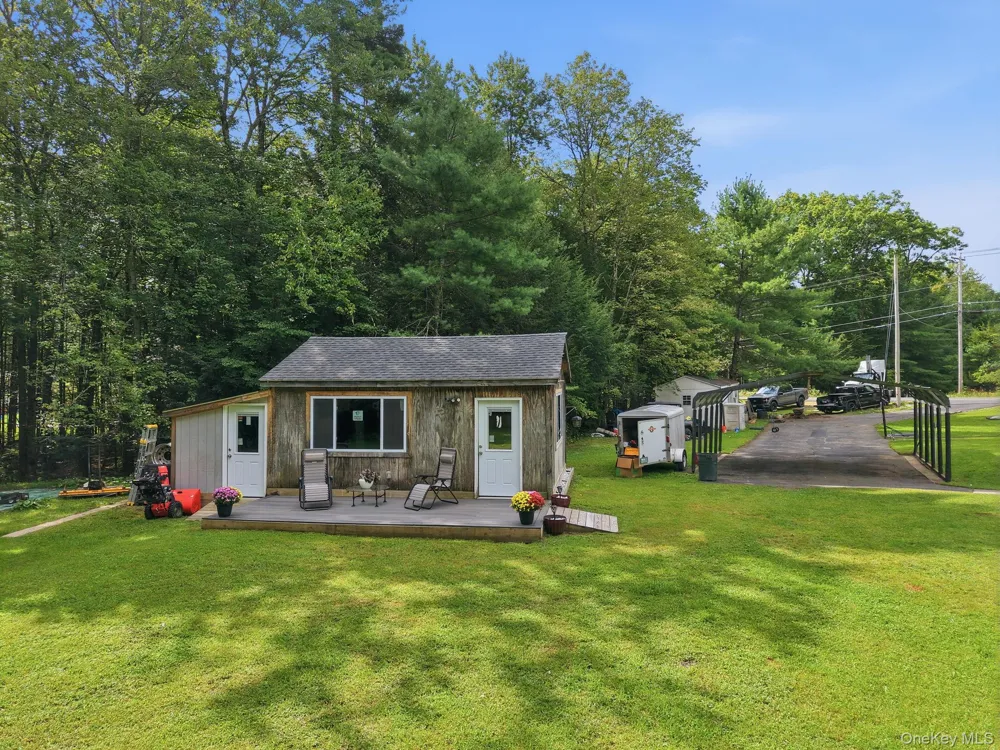 842 Ulster Heights Road Ellenville, NY 12428