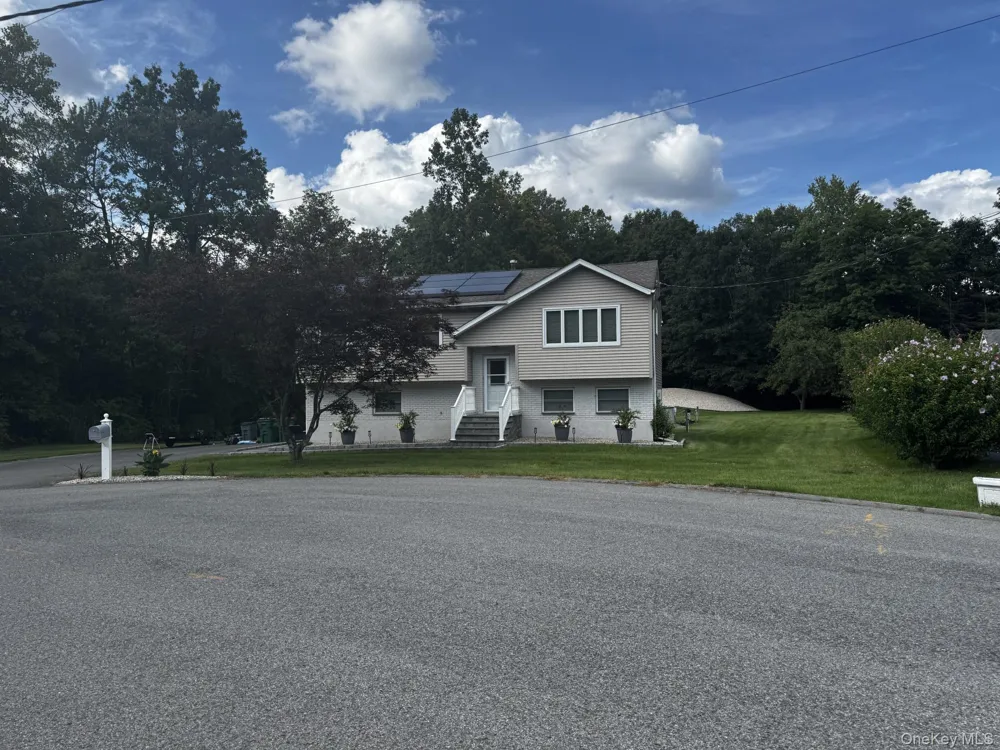 6 Russett Lane Wappingers Falls, NY 12590