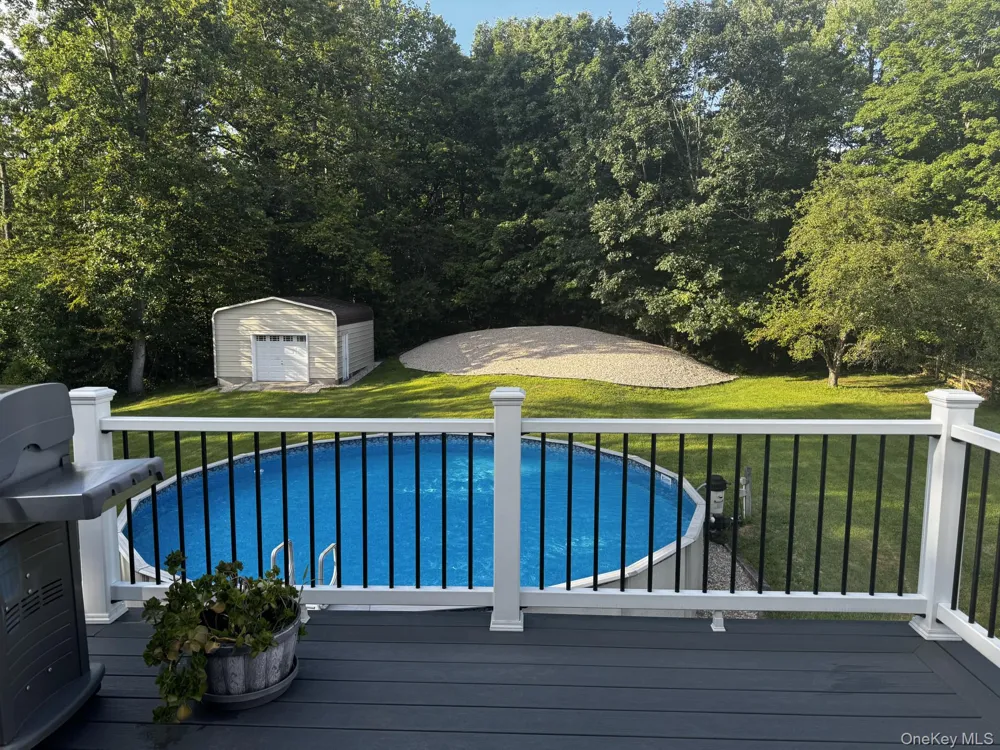 6 Russett Lane Wappingers Falls, NY 12590