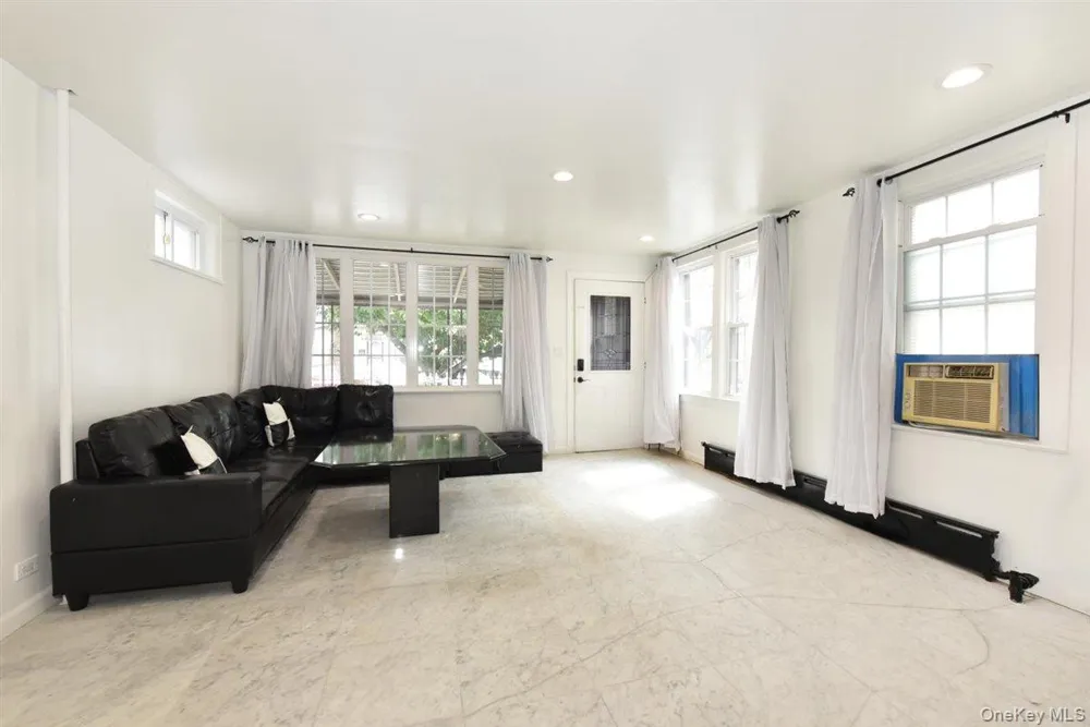 119-26 Inwood Street Jamaica, NY 11436