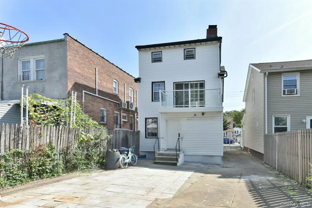 119-26 Inwood Street Jamaica, NY 11436