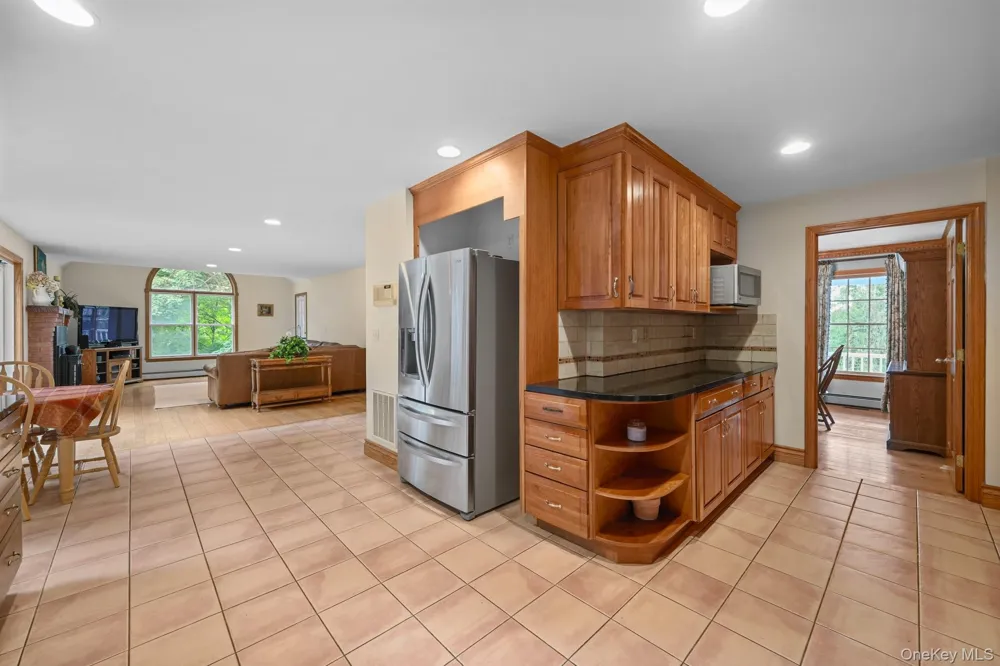 276 Daisy Lane Carmel, NY 10512