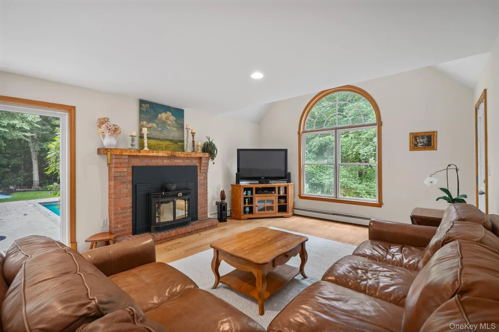 276 Daisy Lane Carmel, NY 10512