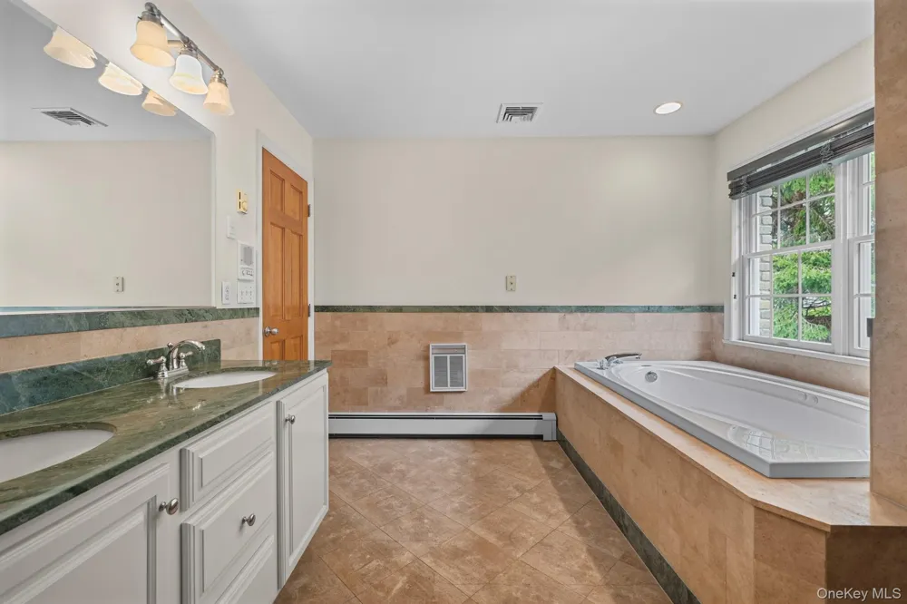 276 Daisy Lane Carmel, NY 10512
