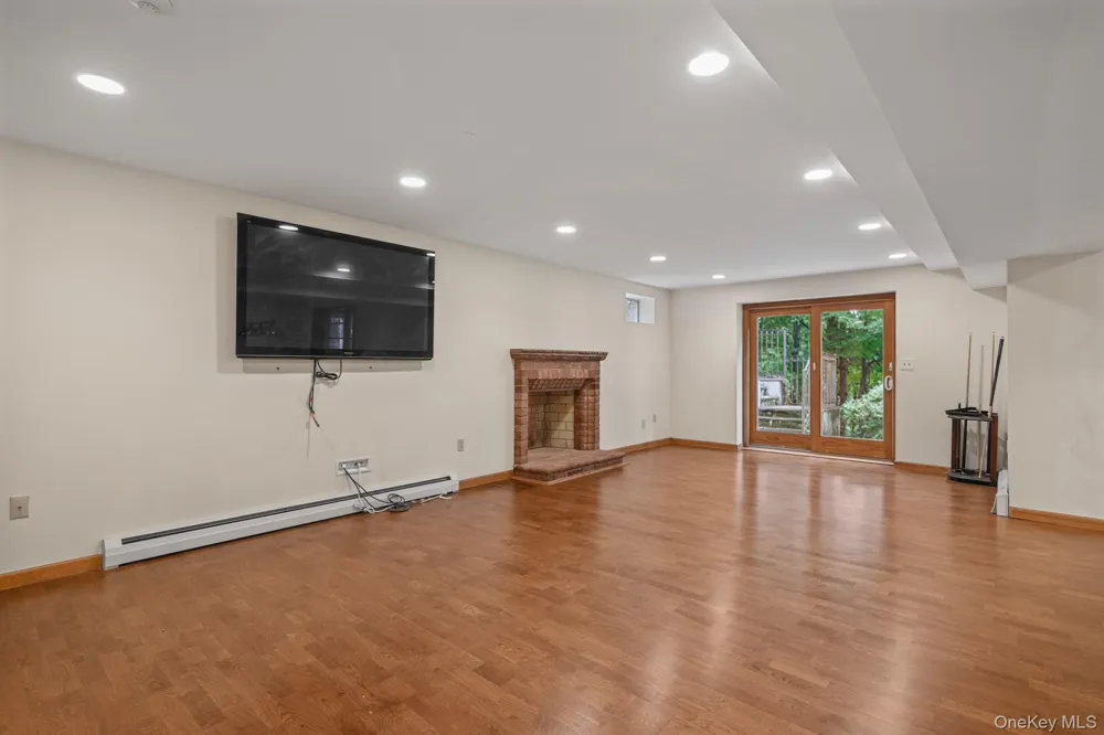 276 Daisy Lane Carmel, NY 10512