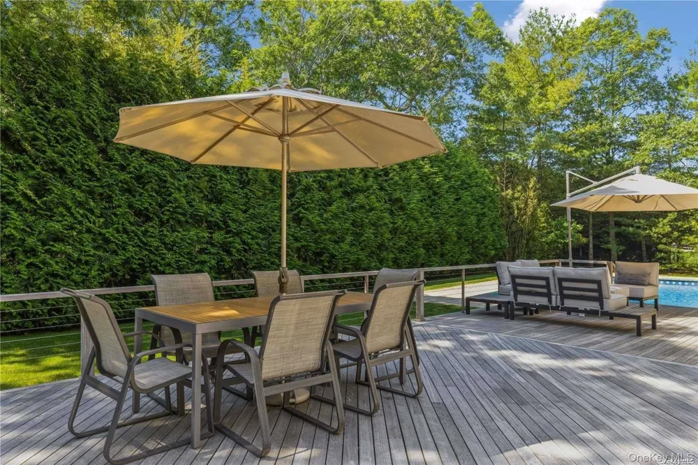 19 Woodland Way Quogue, NY 11959