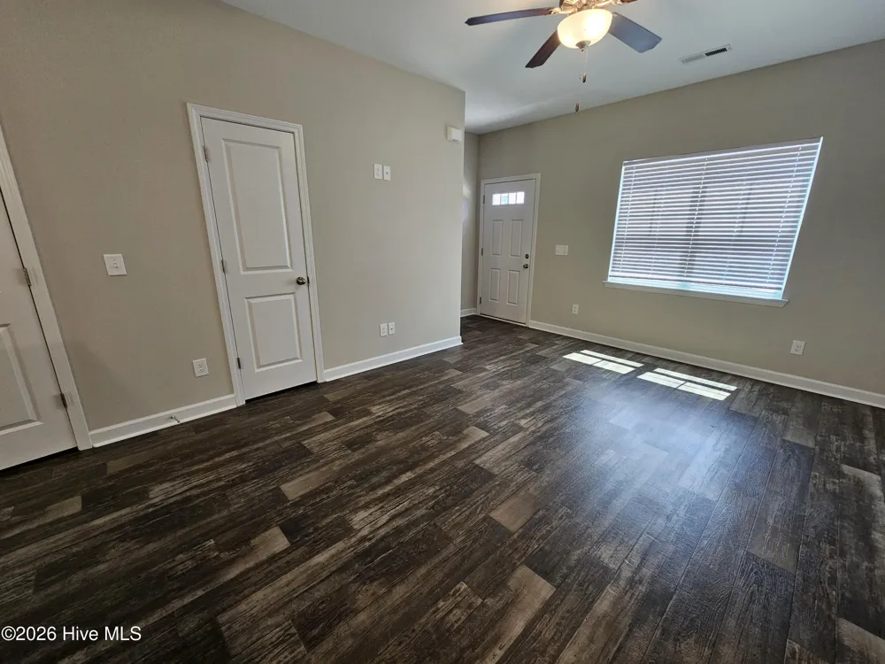 12 Jaydn Drive W Jacksonville, NC 28546