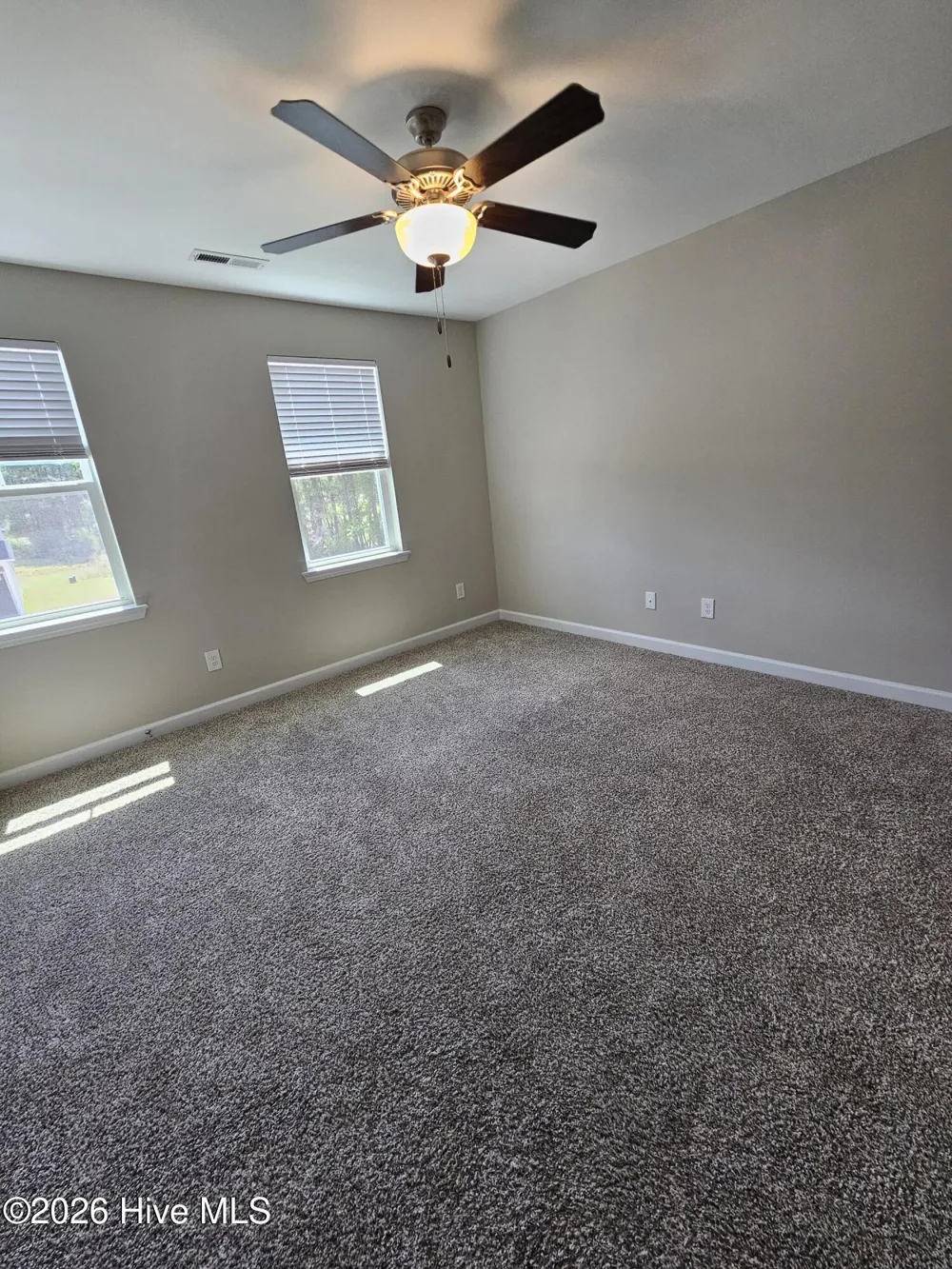 12 Jaydn Drive W Jacksonville, NC 28546