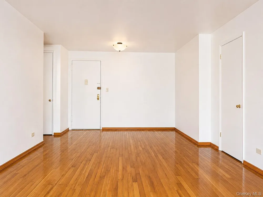 1332 Metropolitan Avenue Bronx, NY 10462