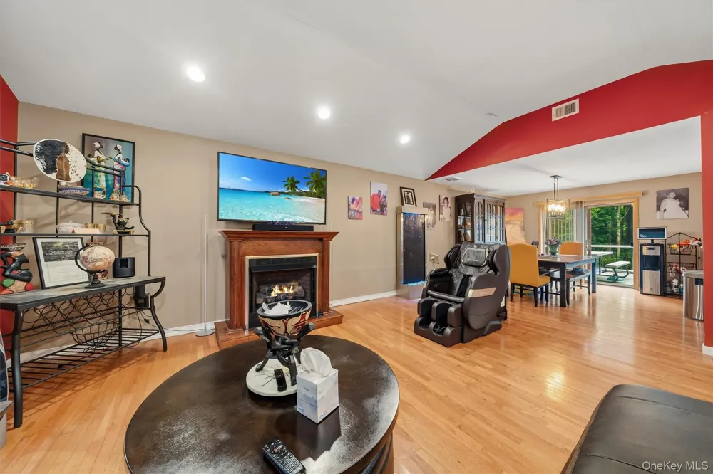 4 Ross Lane Sparrowbush, NY 12780