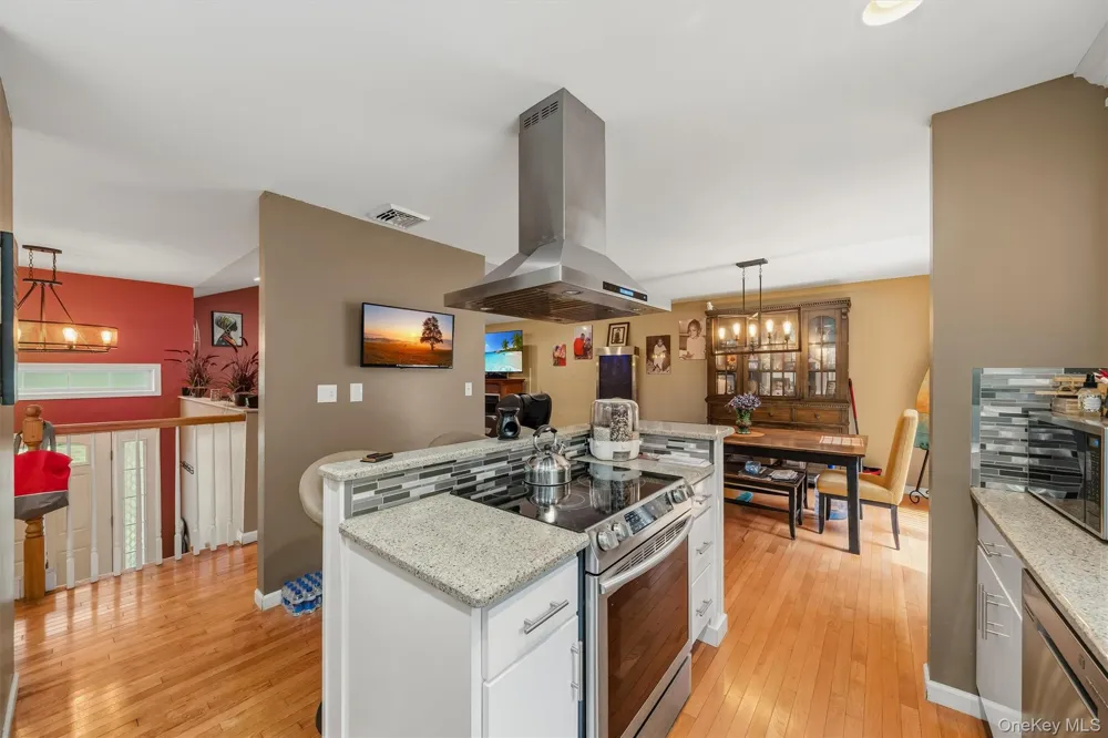 4 Ross Lane Sparrowbush, NY 12780