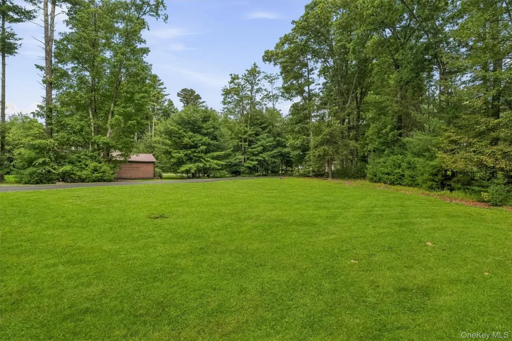 4 Ross Lane Sparrowbush, NY 12780