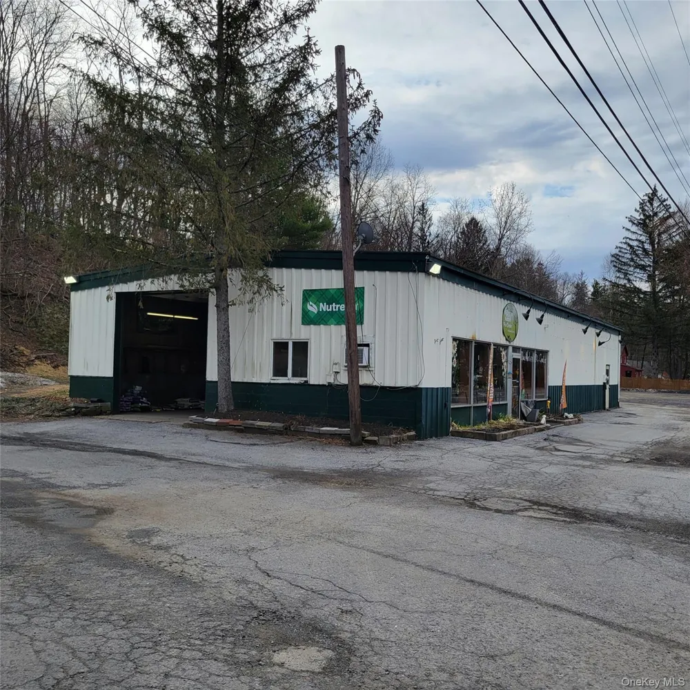 609 Route 208 Gardiner, NY 12525