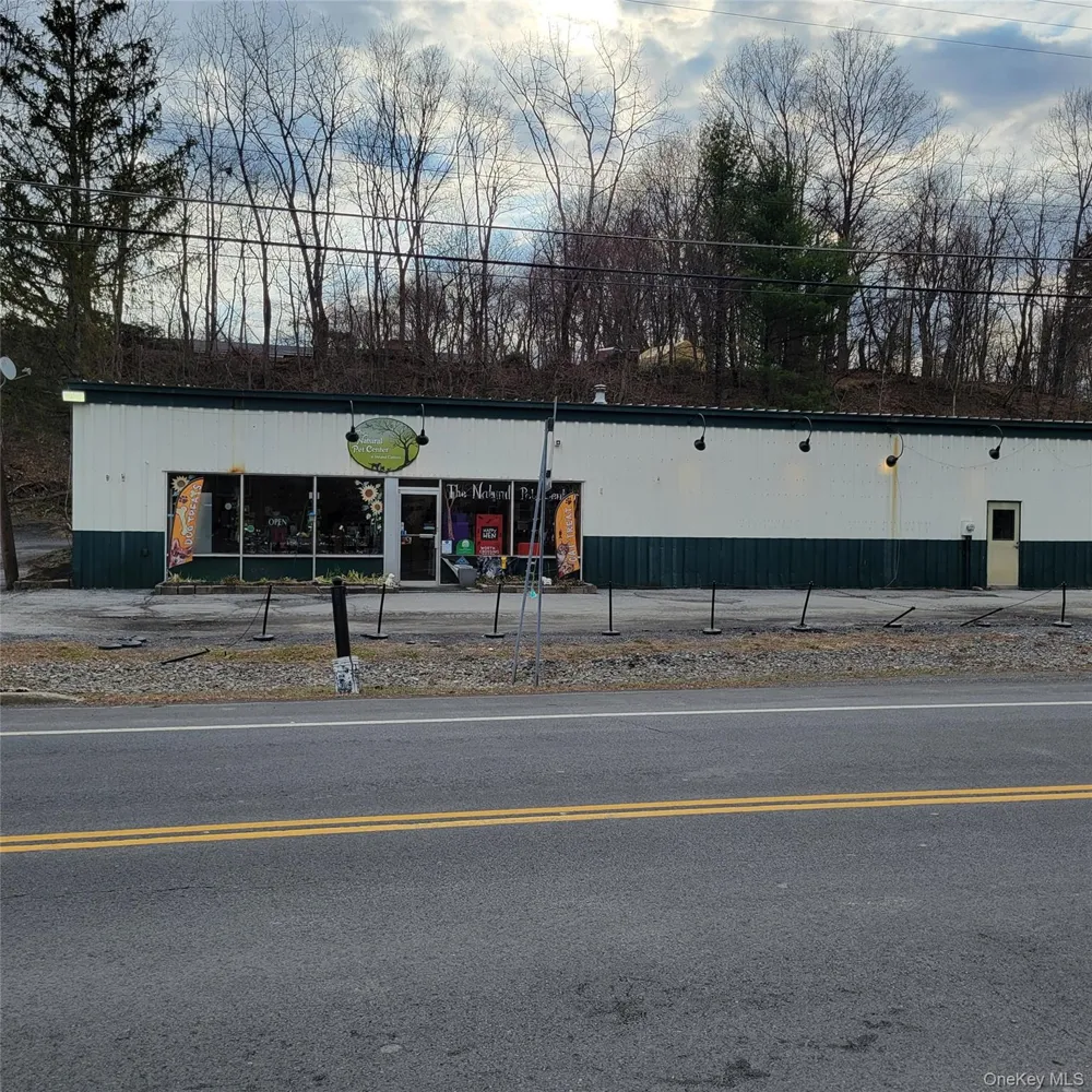 609 Route 208 Gardiner, NY 12525
