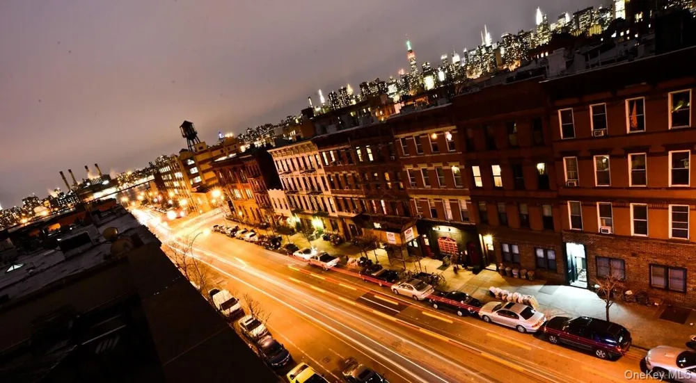 114 Greenpoint Avenue #4D Brooklyn, NY 11222