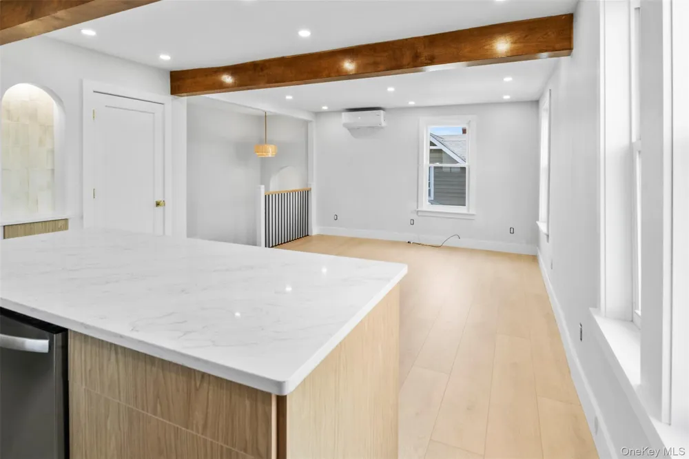 265 E Pine Street #Upper Long Beach, NY 11561