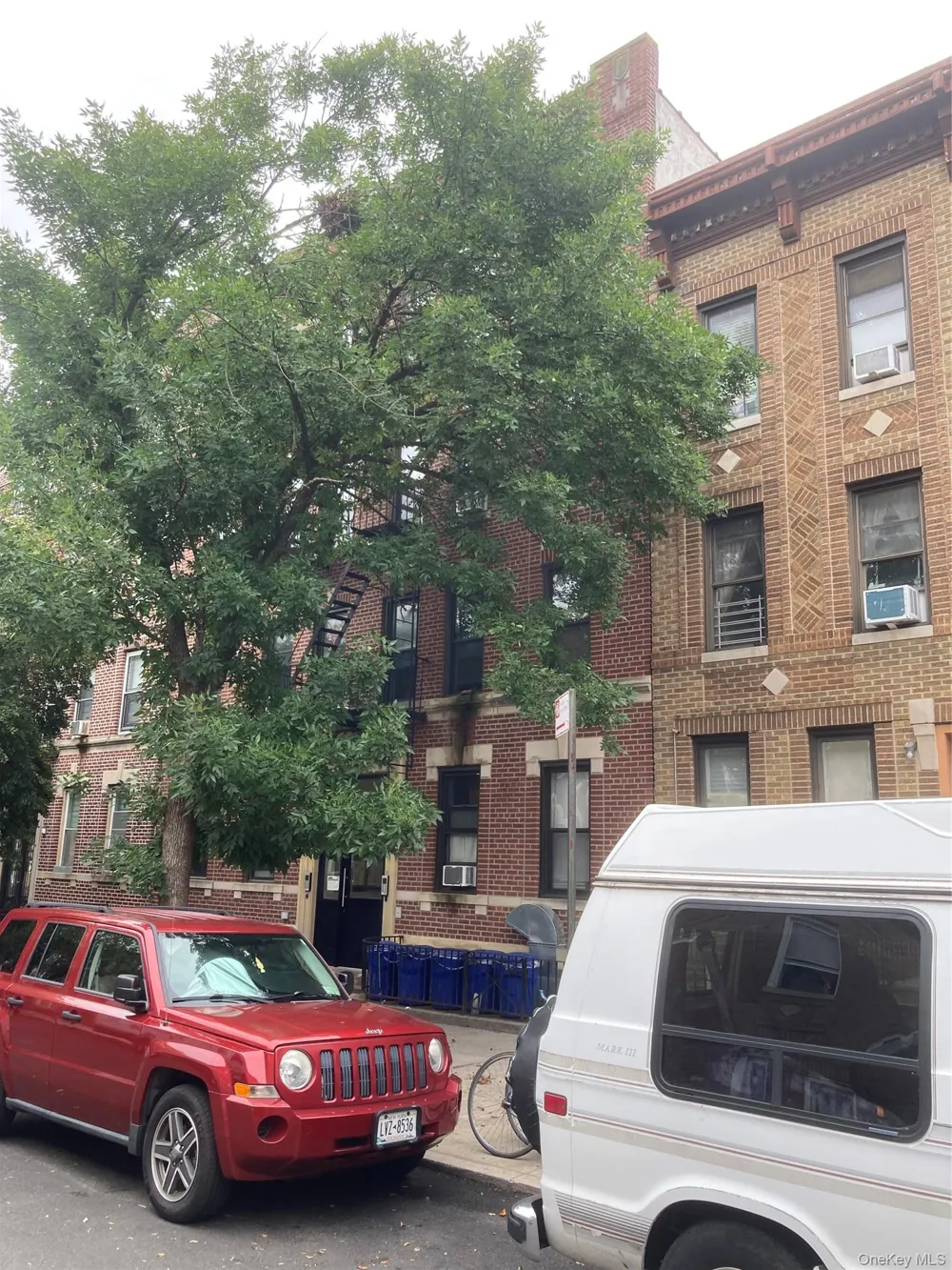 7221 67th Street Ridgewood, NY 11385