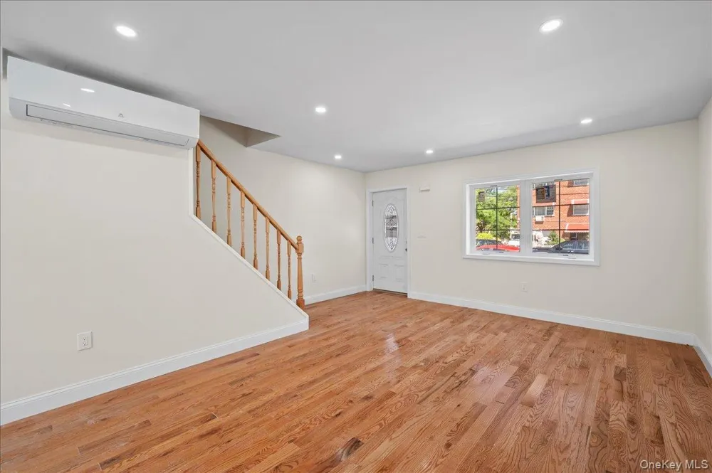 1302 E 223rd Street Bronx, NY 10466