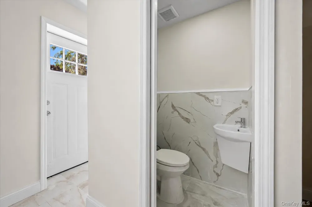 1302 E 223rd Street Bronx, NY 10466