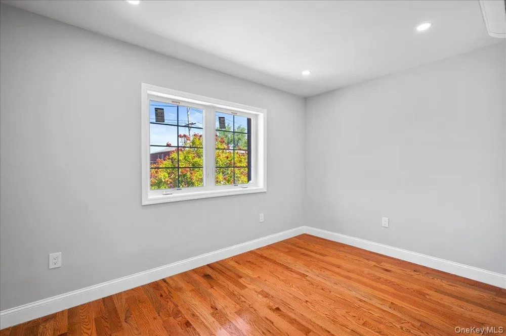 1302 E 223rd Street Bronx, NY 10466