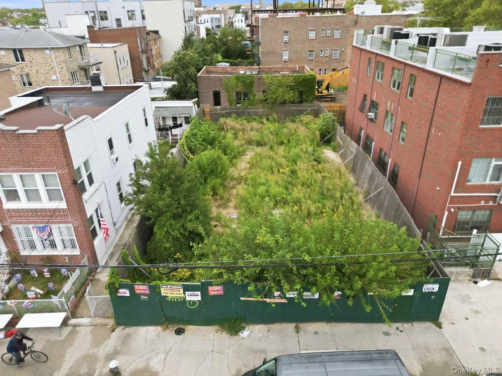 6710 15th Avenue Brooklyn, NY 11219