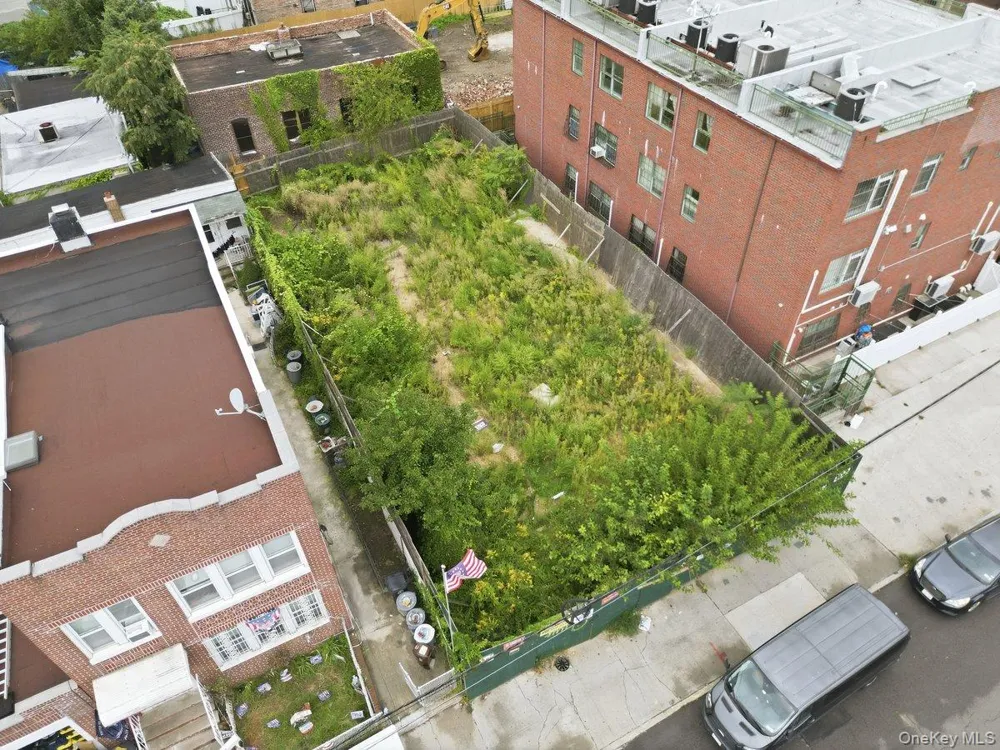 6710 15th Avenue Brooklyn, NY 11219