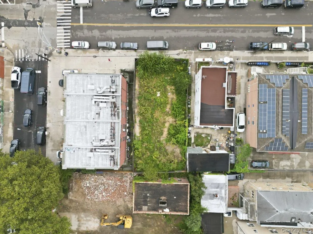 6710 15th Avenue Brooklyn, NY 11219