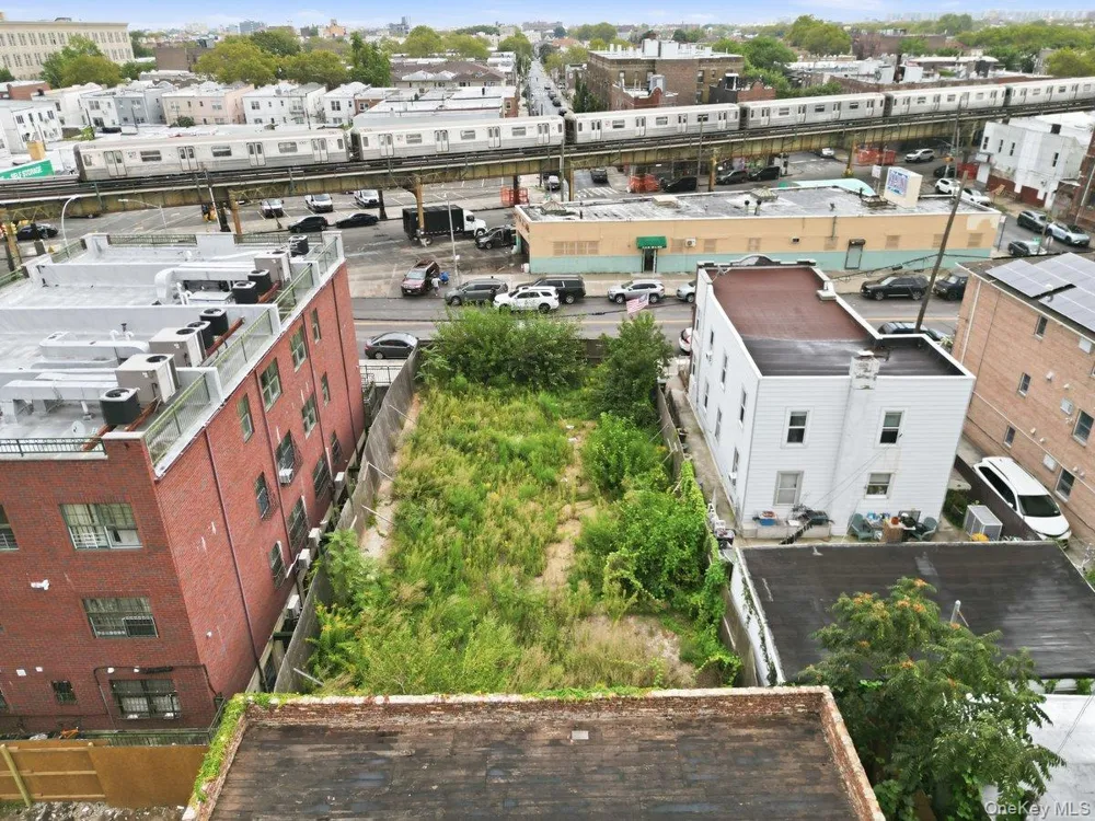 6710 15th Avenue Brooklyn, NY 11219