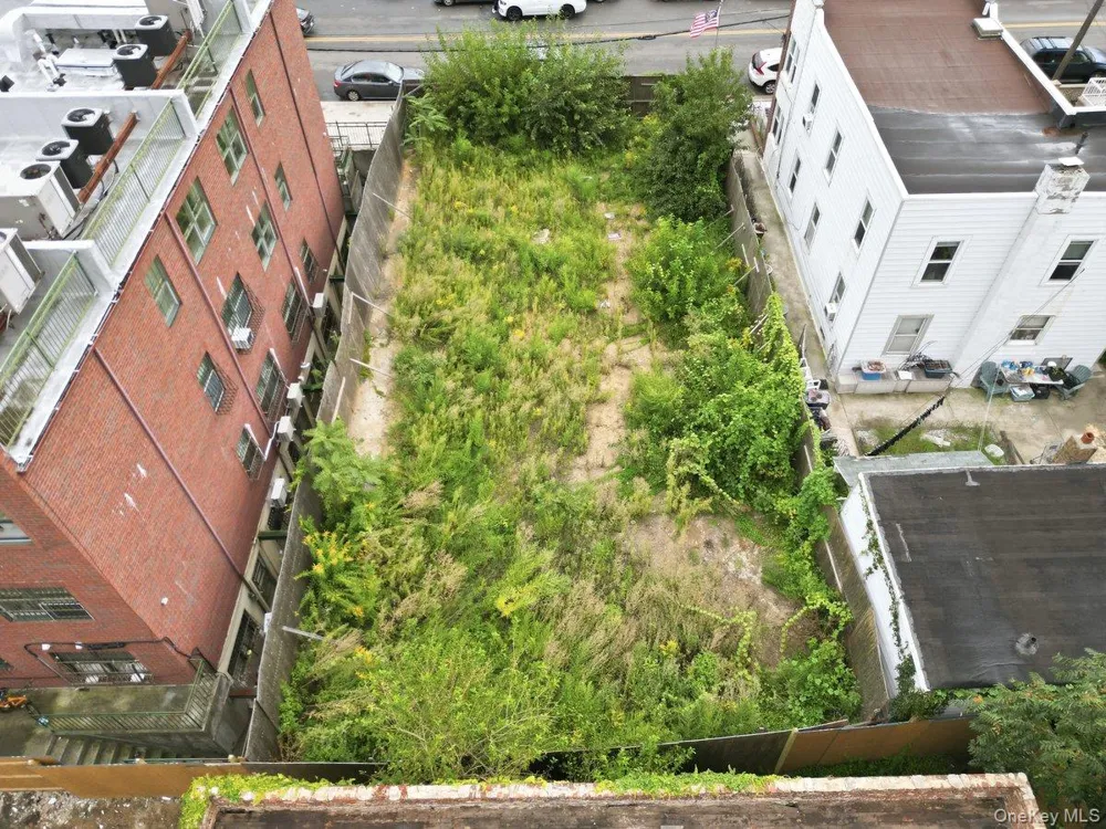 6710 15th Avenue Brooklyn, NY 11219