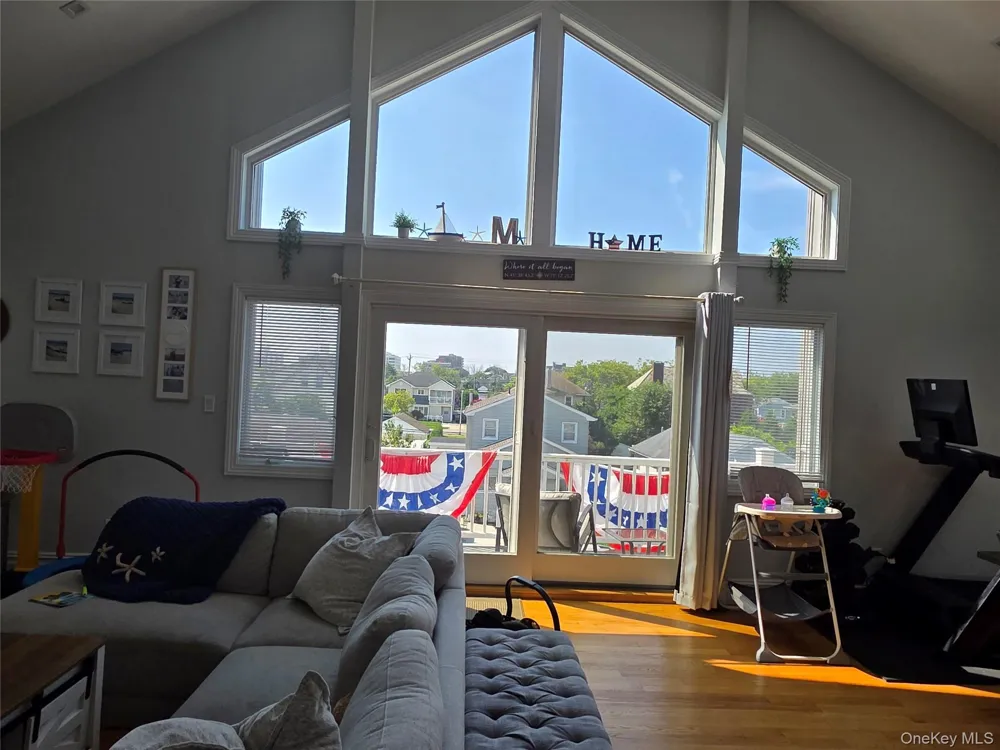 355 E Market Street #Upper Long Beach, NY 11561