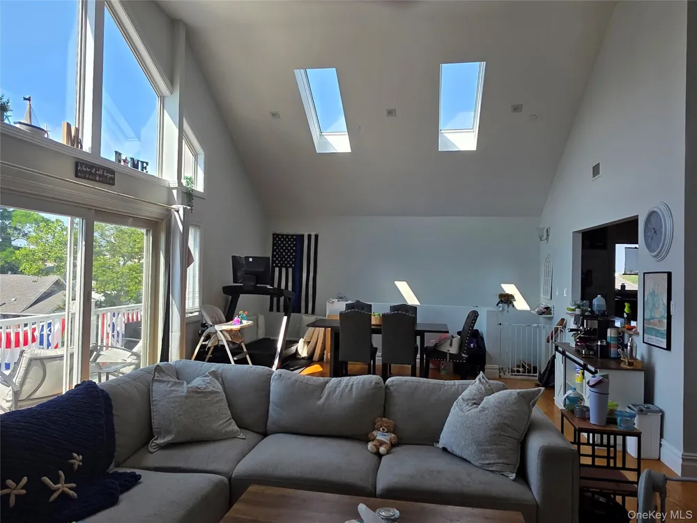 355 E Market Street #Upper Long Beach, NY 11561