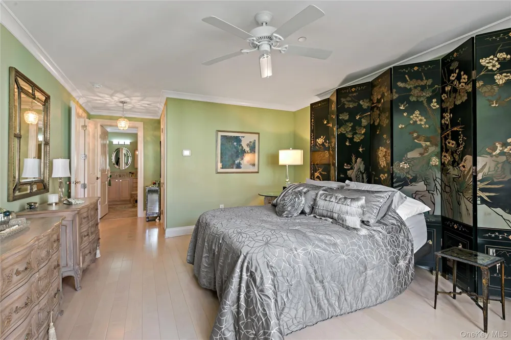 427 Trump Park Shrub Oak, NY 10588